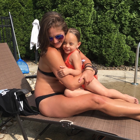 Meet your Posher, Lauren - Picture 10 of 16